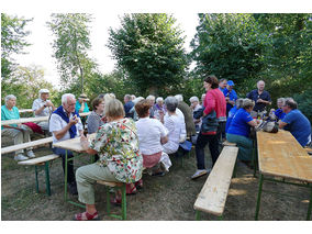 Feier des Mährisch-Neustädter Wachsstockfestes an der Weingartenkapelle (Foto: Karl-Franz Thiede)